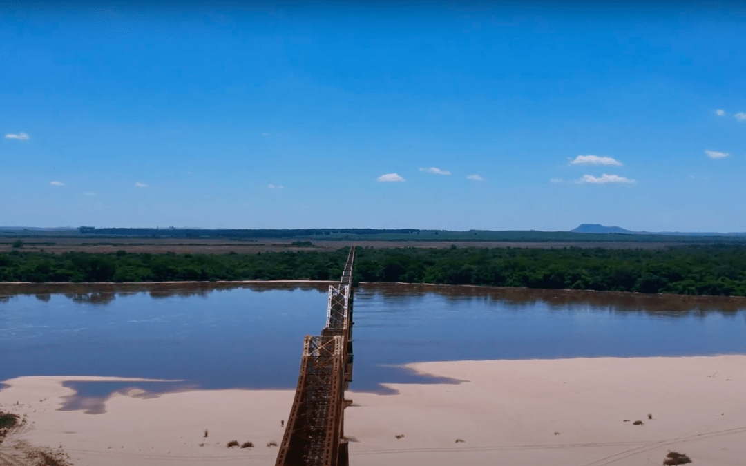 Puente ferroviario Cacequi, Brasil.